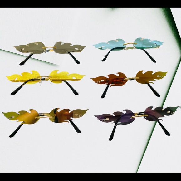 Accessories - 2021 most popular flames designed small frame women metal fashion sunglasses.